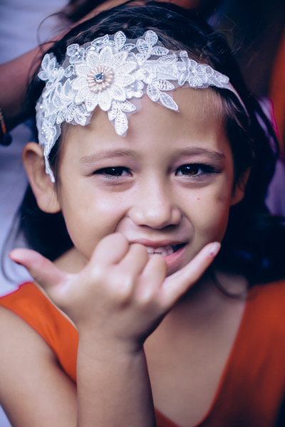  Ring girl doing the Hawaiian shaka.  