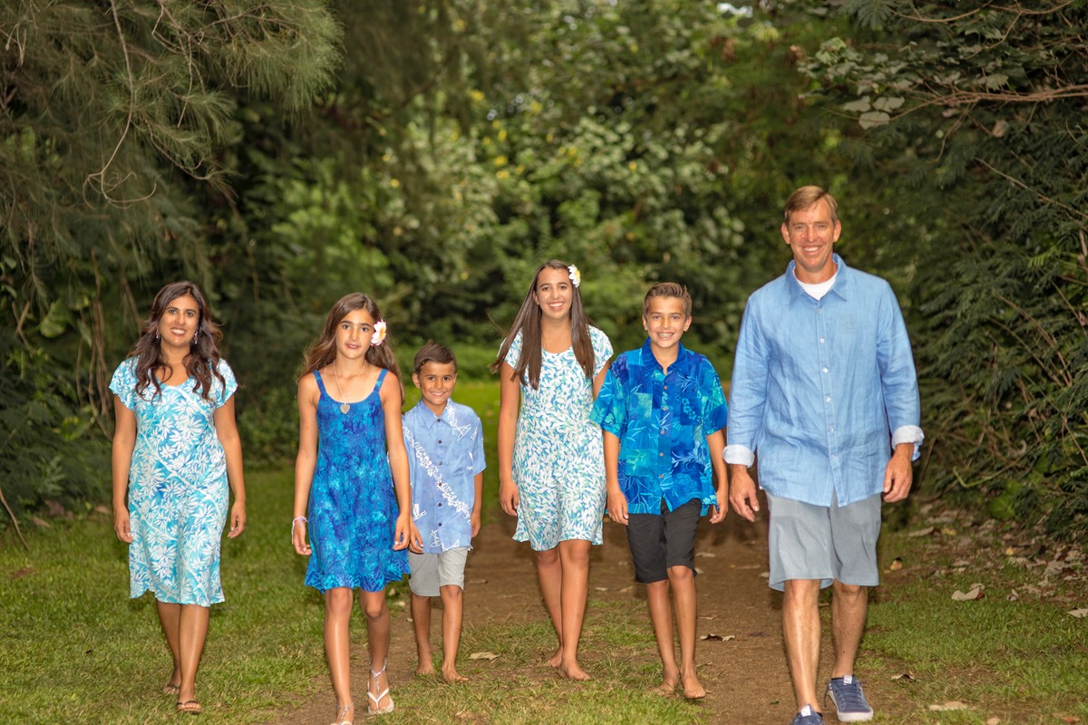 Mom and Dad and kids photo Kauai