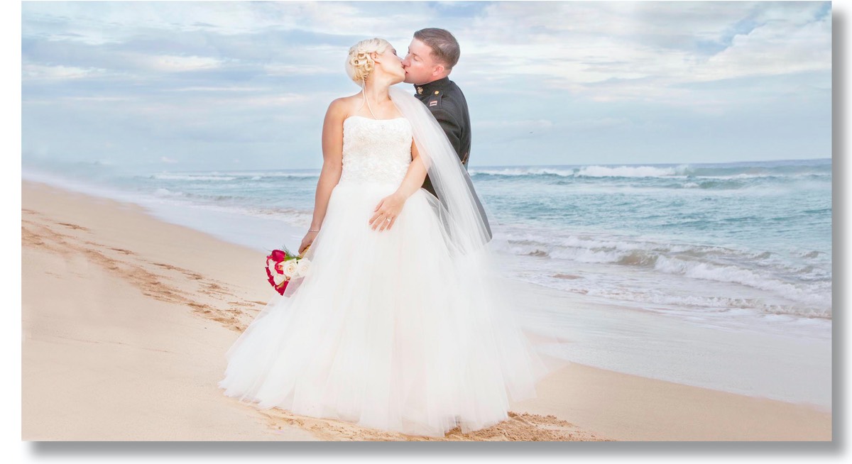 Wedding marine and bride Polihale beach Kauai